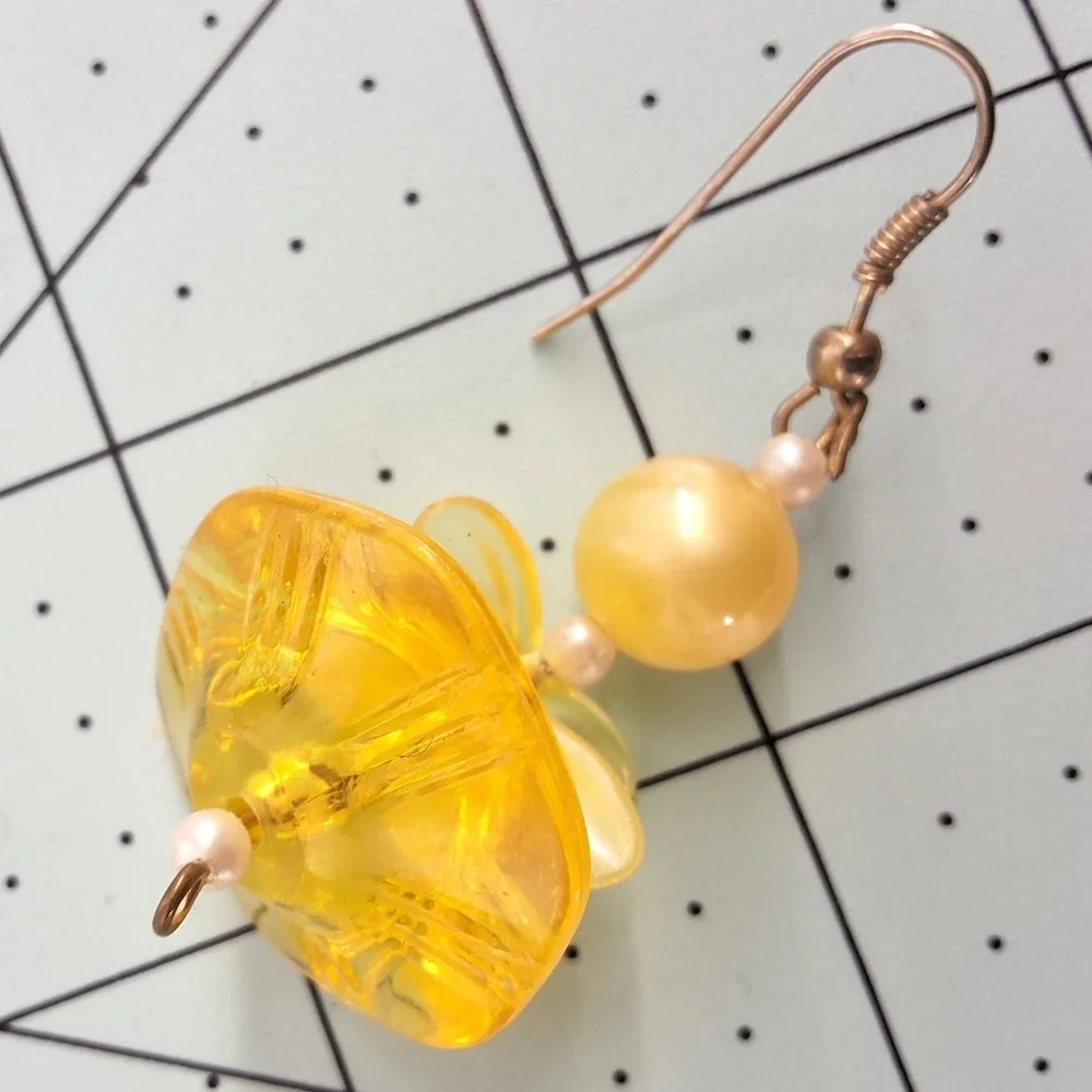 Yellow Carved Floral‎ Resin Drop Earrings Gold Tone Hooks Vintage Style